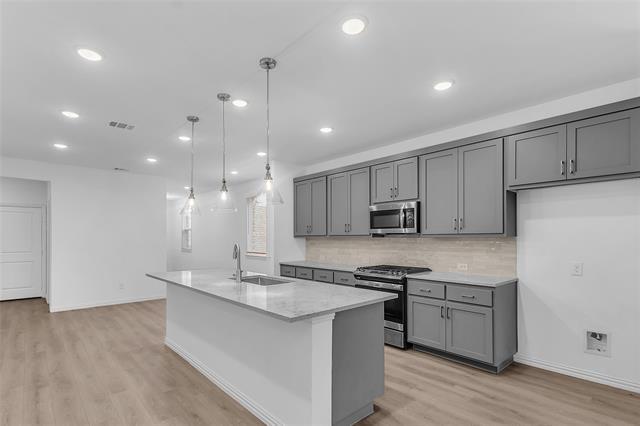 Building Photo - 2136 Sunnymede Dr