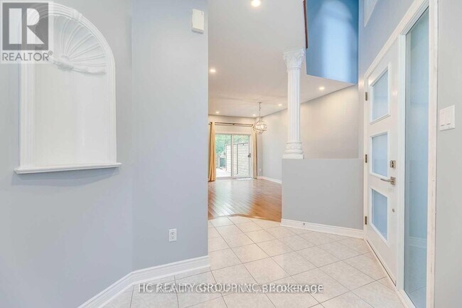 Building Photo - 2233 Rockingham Dr