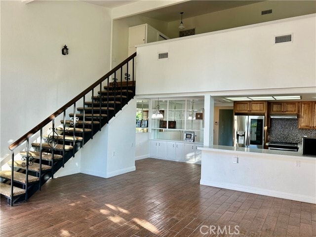 Building Photo - 358 Avenida Castilla