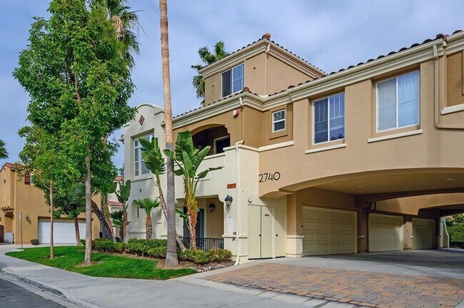 Foto del edificio - Gorgeous Townhome in Liberty Station!