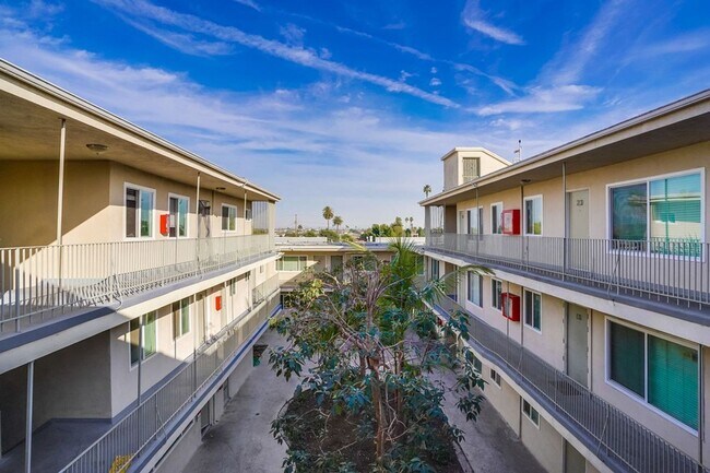 Foto del edificio - 6325 8th Ave