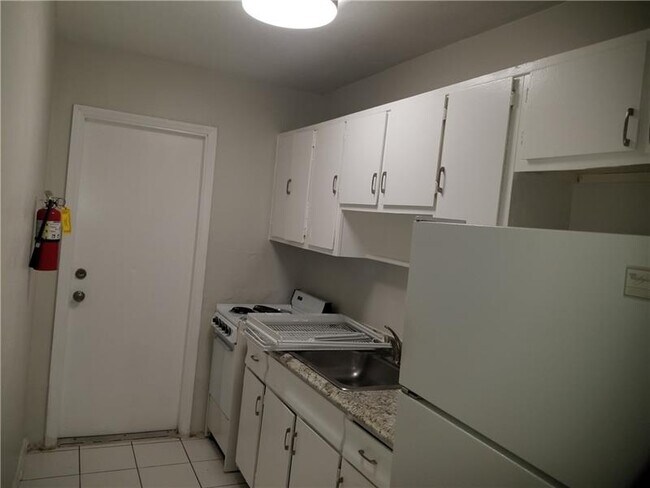 Foto del edificio - 418 NW 13th Ave