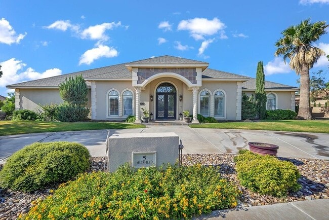 Building Photo - 5 Muirfield Dr