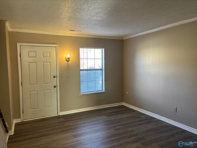 Foto del edificio - 2607 Wynterhall Rd SE