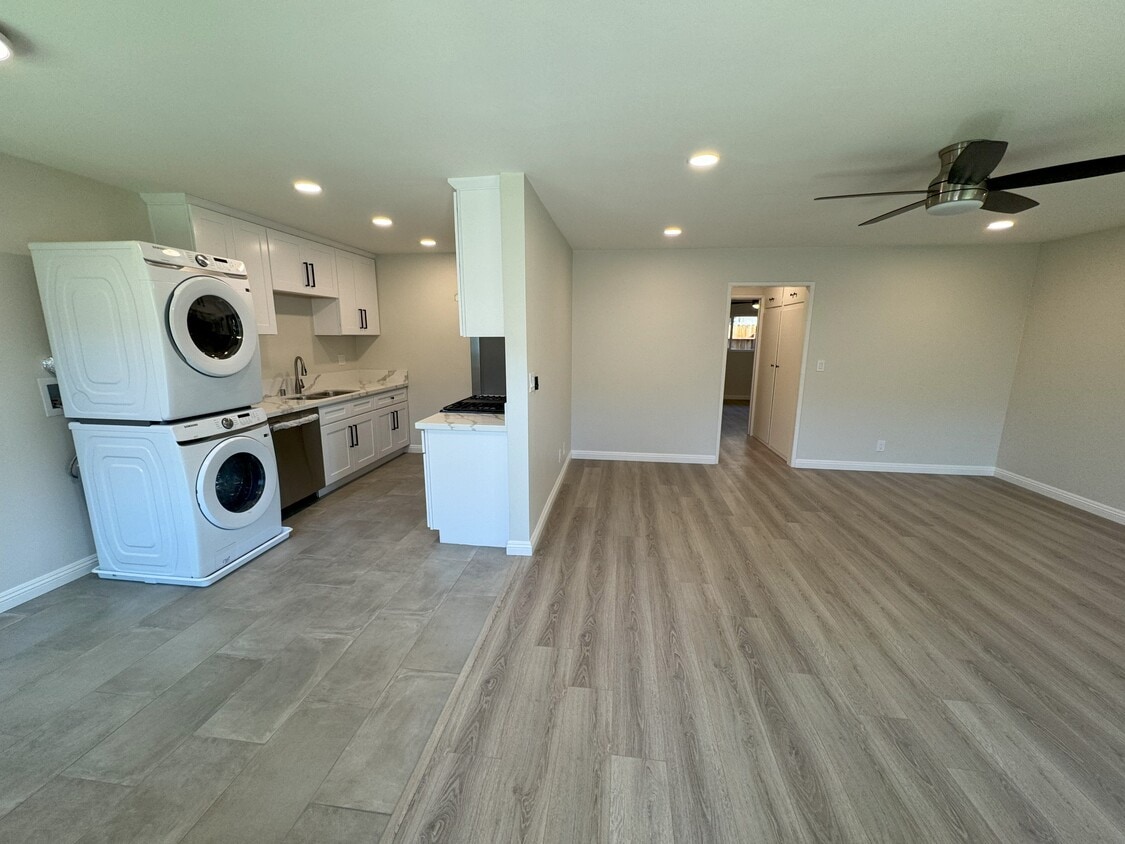1354 Springfield St Unit 1398B, Upland, CA 91786 Apartments in Upland, CA