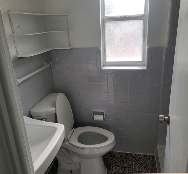 Building Photo - ***  Coming Soon  ***   3 Bedroom 2 Bath w...
