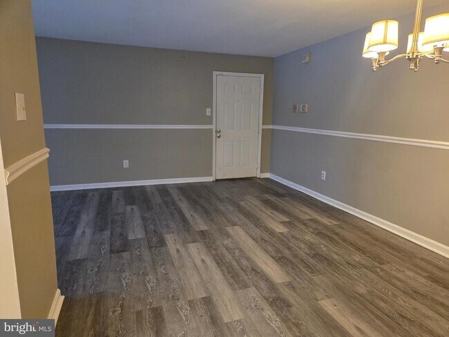 Building Photo - 201 Windmille Pointe Ct