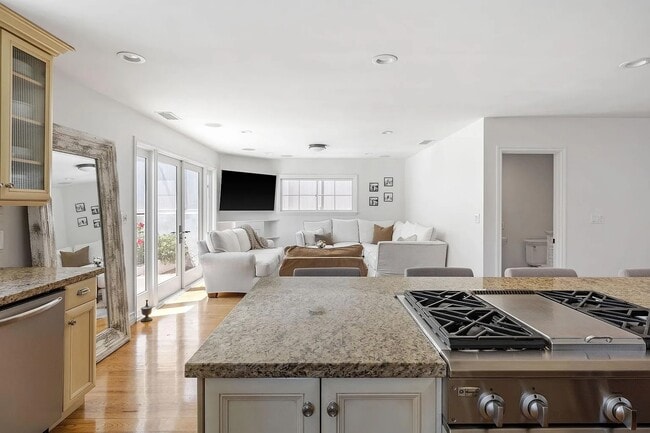 Foto del edificio - 3213 Walnut Ave