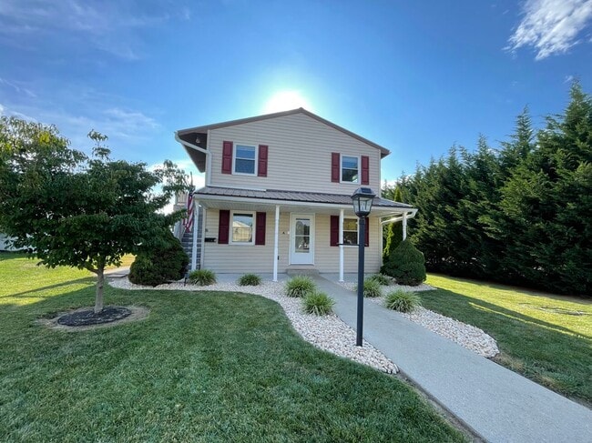 Building Photo - 14108 Maugansville Rd