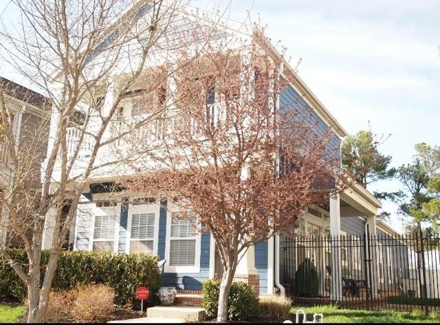 Primary Photo - 2636 E Frontier Elm Dr