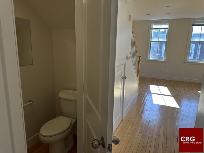 Foto del edificio - 102-104 Second St. Unit PH04