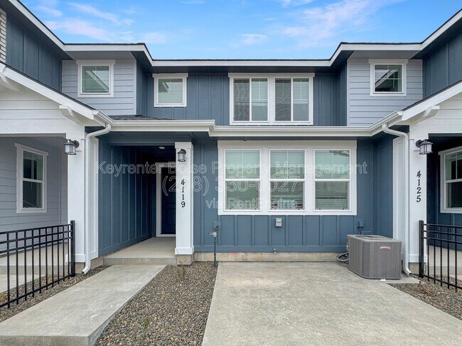 Foto del edificio - 4119 W Perspective St