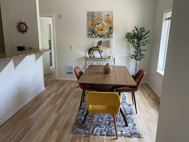 Dining Room - 10800 SE 17th Cir