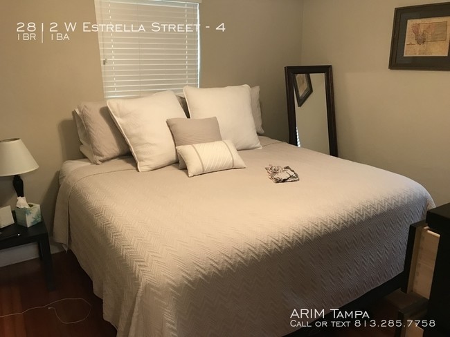 Foto del edificio - Charming 2nd Story Apartment -- South Tampa