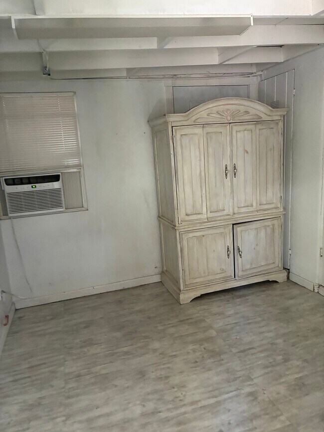 Foto del edificio - 9889 Monte Vista Ave