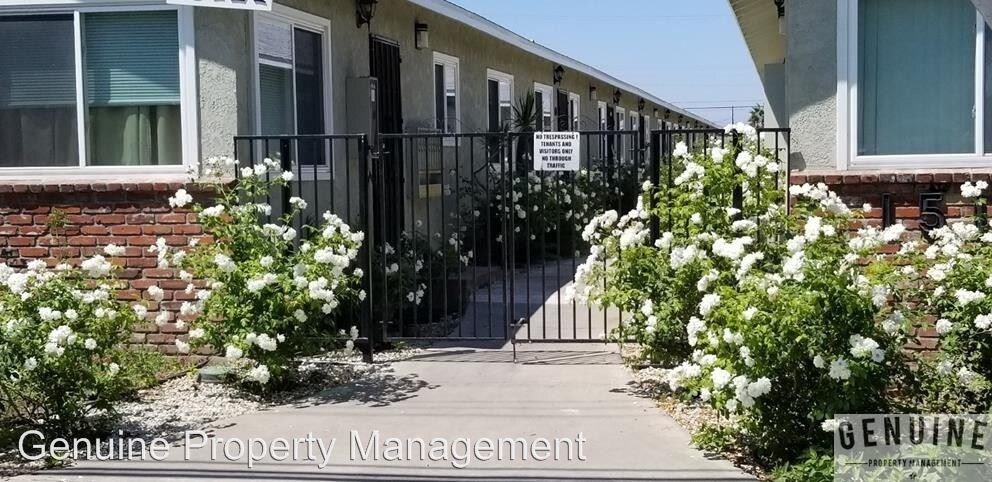 Foto principal - 15121 Van Buren St