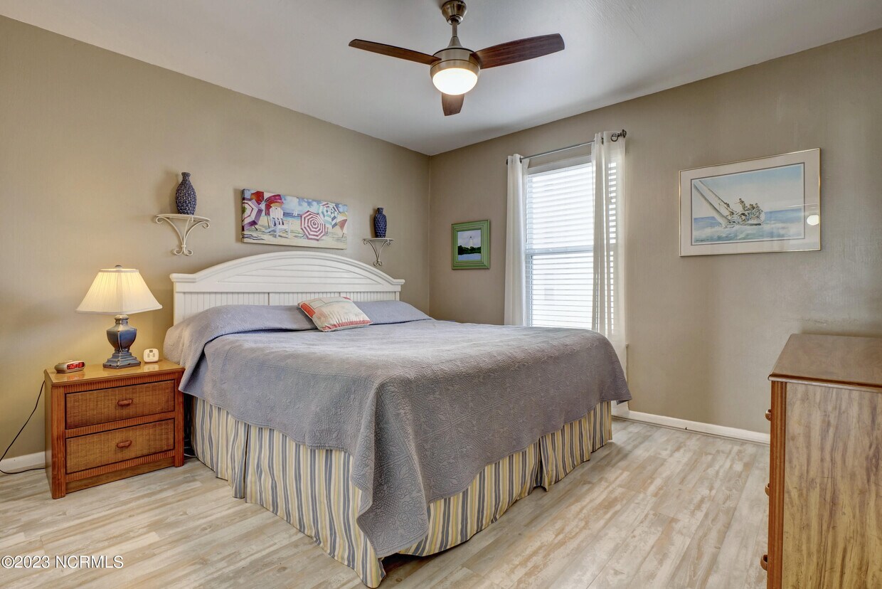 Foto principal - 918 N New River Dr