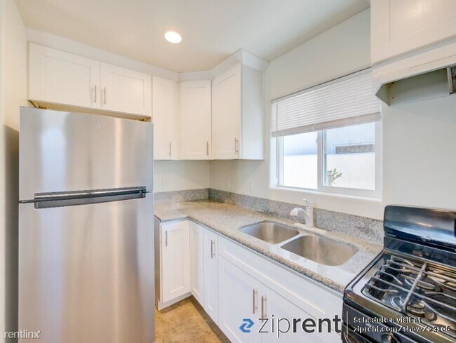 Foto del edificio - 1 br, 1 bath Triplex - 425 East Hermosa St...