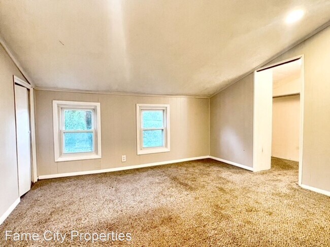 Building Photo - 3 br, 1 bath House - 3119 Woodland Ave NW