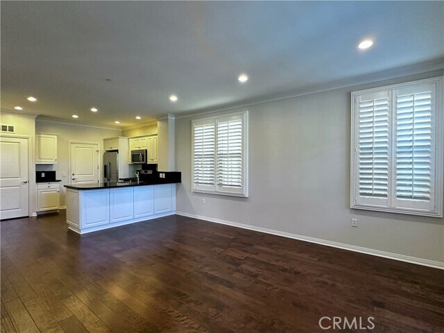 Building Photo - 124 Coralwood