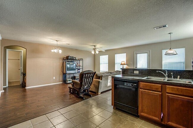 Building Photo - 3622 Teal Ln