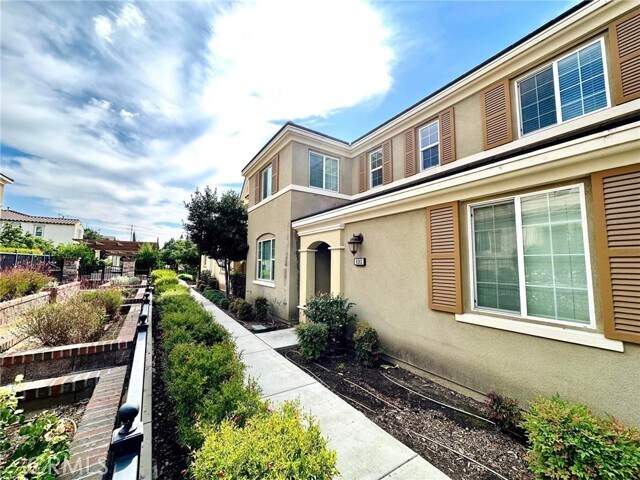 Foto principal - 9363 Klusman Ave