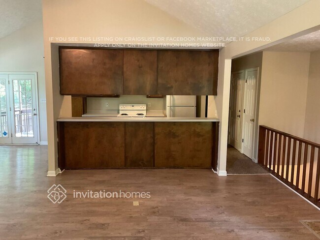 Building Photo - 160 Briarcliff Pl