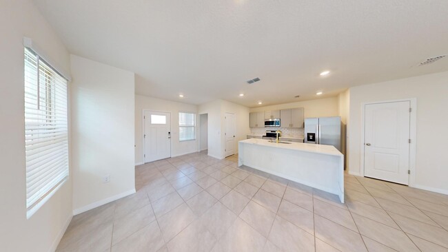 Foto del edificio - 3 BR 2.5 BA   Townhome in KINDRED