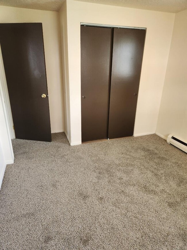 Foto del edificio - 793 E High St