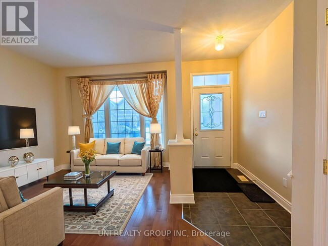 Photo du bâtiment - 105 Cheyenne Way