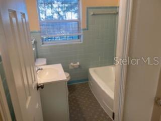 Building Photo - 2117 Stryker St