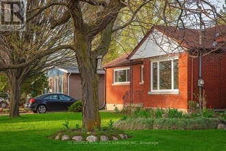 Building Photo - 3768 Dorchester Rd