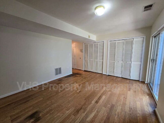 Building Photo - 6186 Library Ln