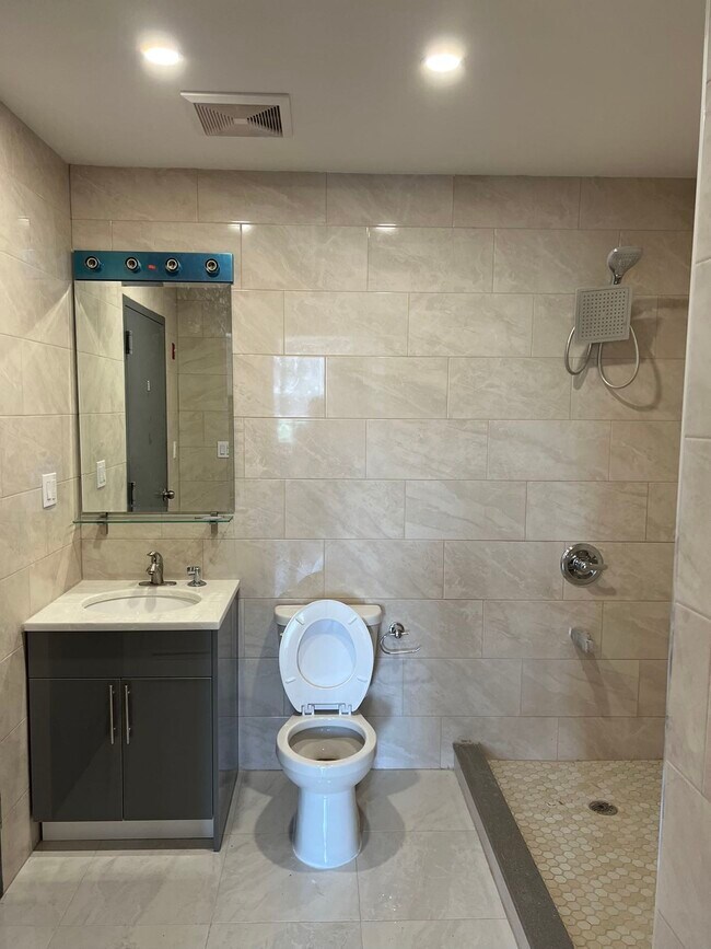 Foto del edificio - 929 64th St