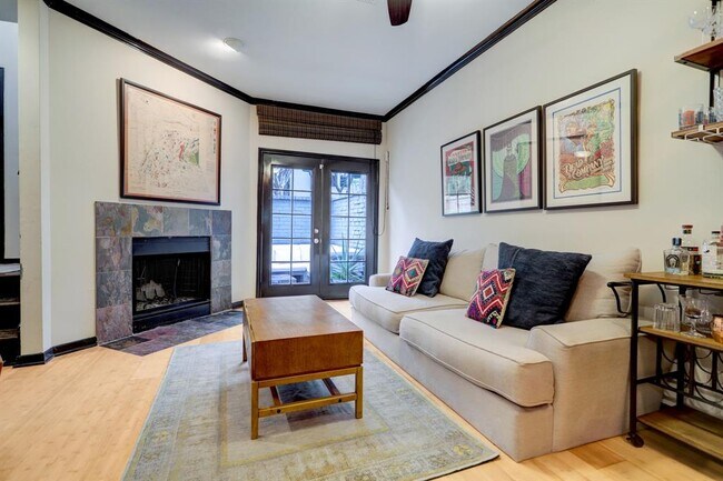 Foto del edificio - 617 W Drew St