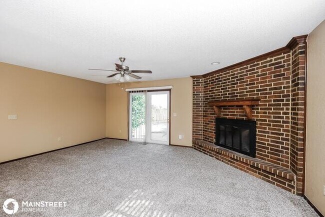 Foto del edificio - 10112 Albert Ln, Yukon, OK 73099