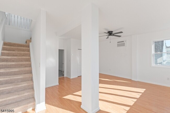 Foto del edificio - 118 Ray St