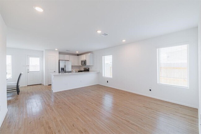 Building Photo - 3110 Spanish Oak Ln