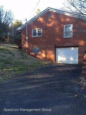 Building Photo - 4560 Saint Paul Rd