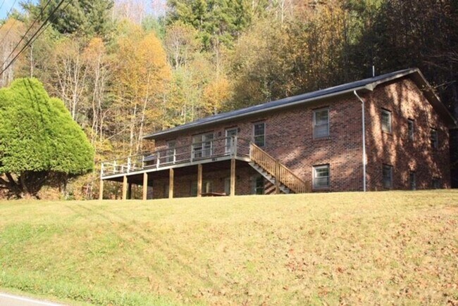 Building Photo - gree1910