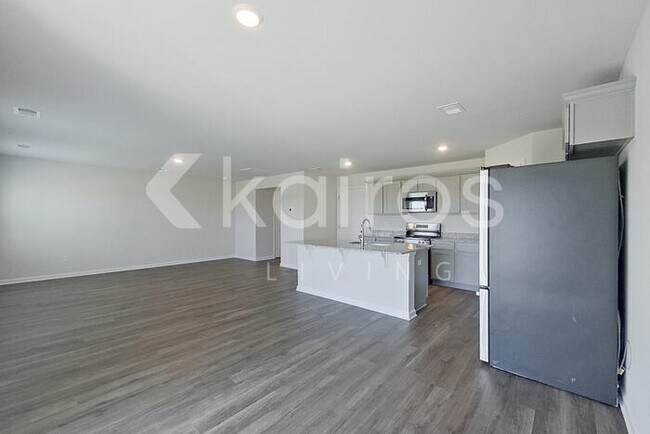 Foto del edificio - 39 Springdale Rd