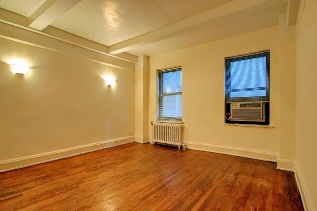 Primary Photo - 14 Waverly Pl