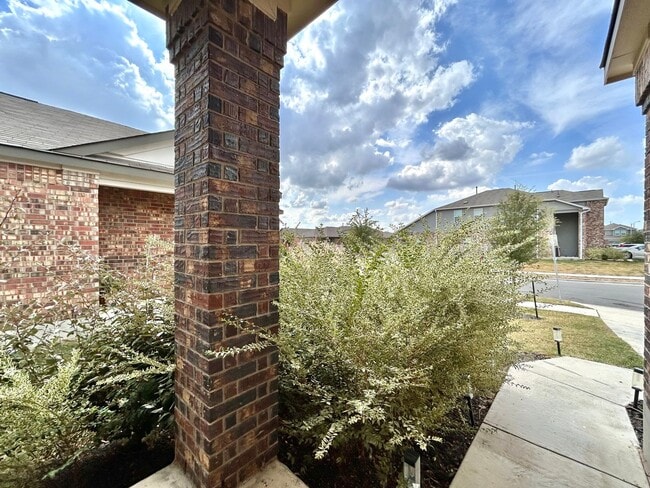 Foto del edificio - 3 BR / 2 BA Home for Rent in Hutto