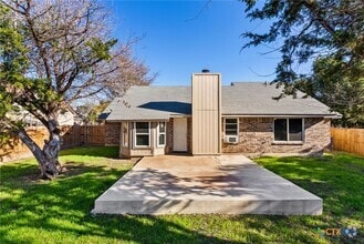 Building Photo - 2309 Hidden Hill Dr