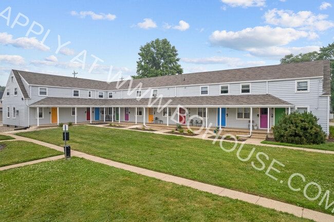 3014 McArthur - Waynedale Village Apartments