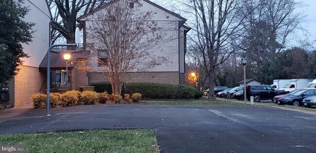 Building Photo - 1646 Westwind Way