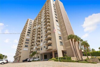 Building Photo - 2000 S Ocean Blvd