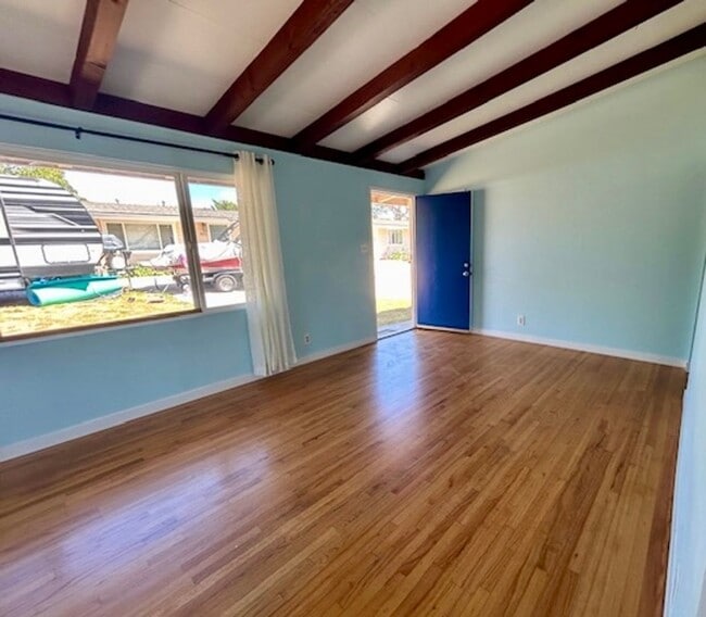 Building Photo - 4576 Auhay Dr