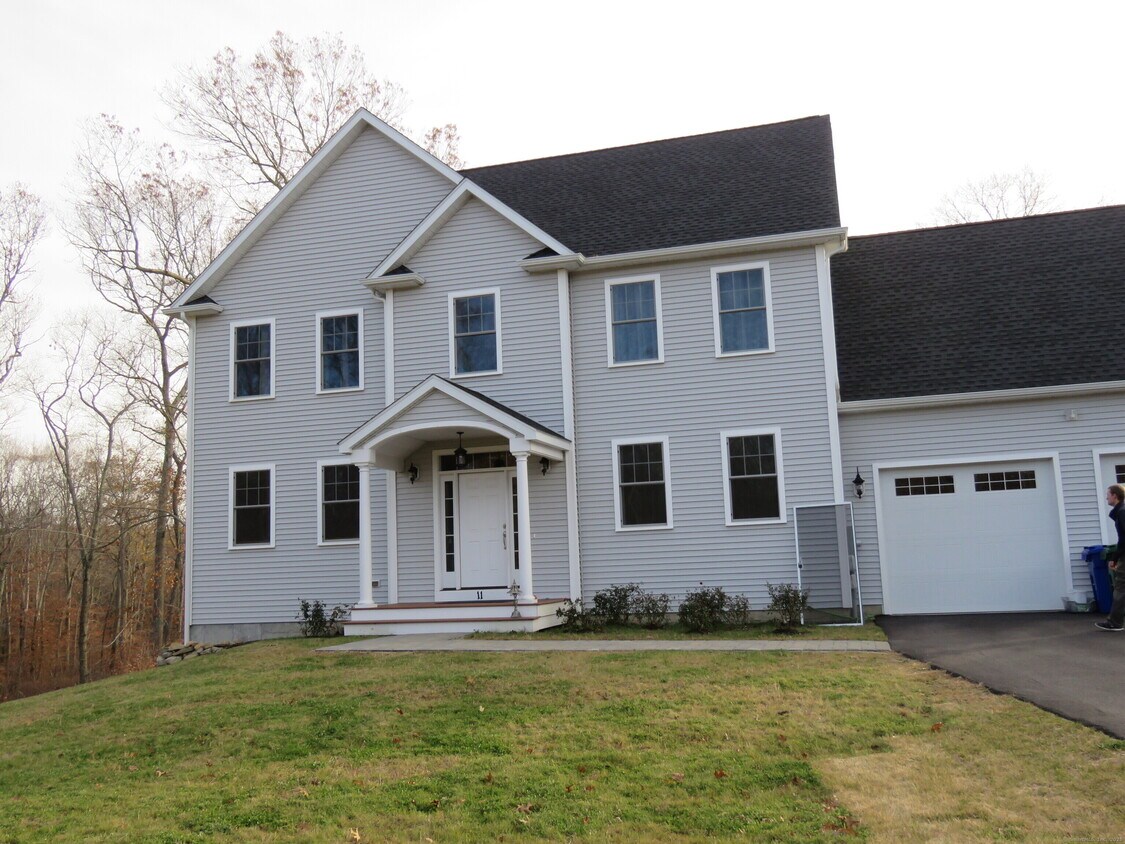 Foto principal - 11 Kathryn Ct