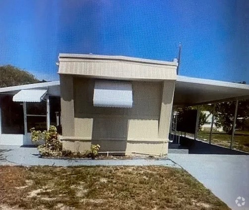 Building Photo - 7849 SE Eagle Ave